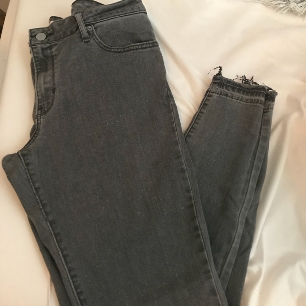 Grey distressed Levi’s